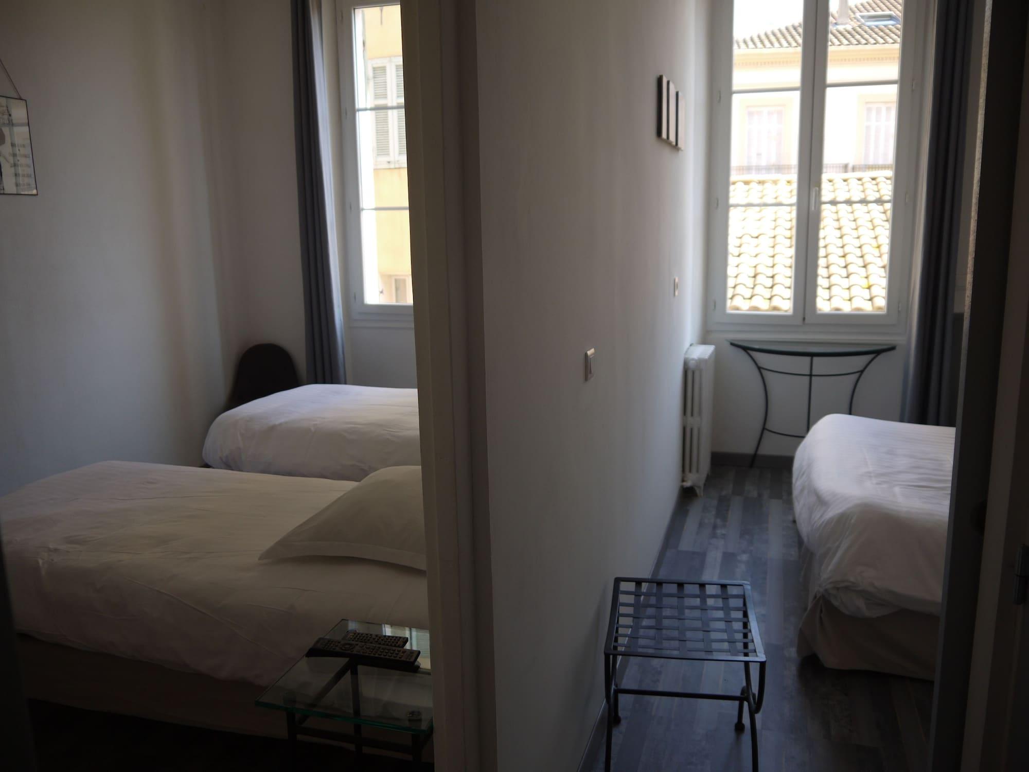 Hotel Portalet Hyères Esterno foto