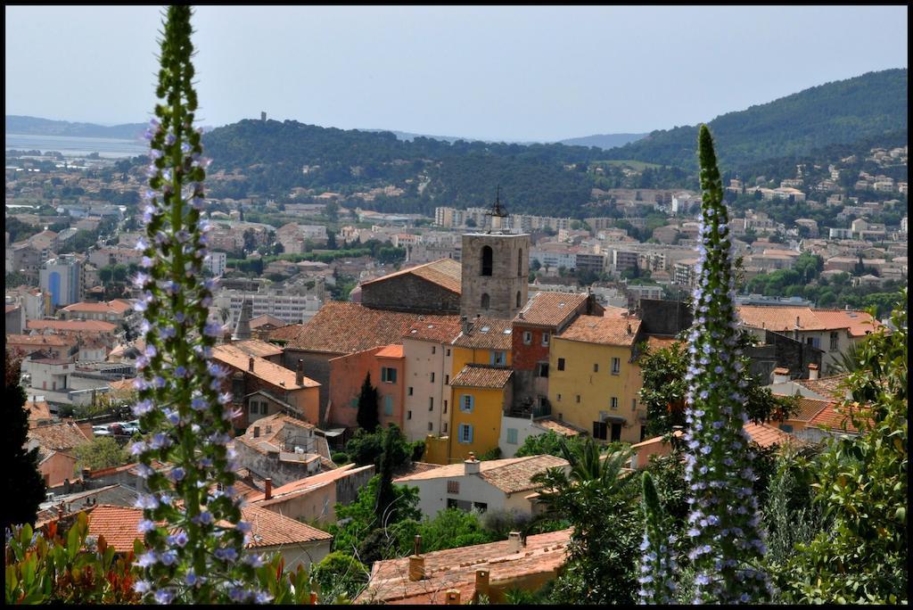 Hotel Portalet Hyères Esterno foto