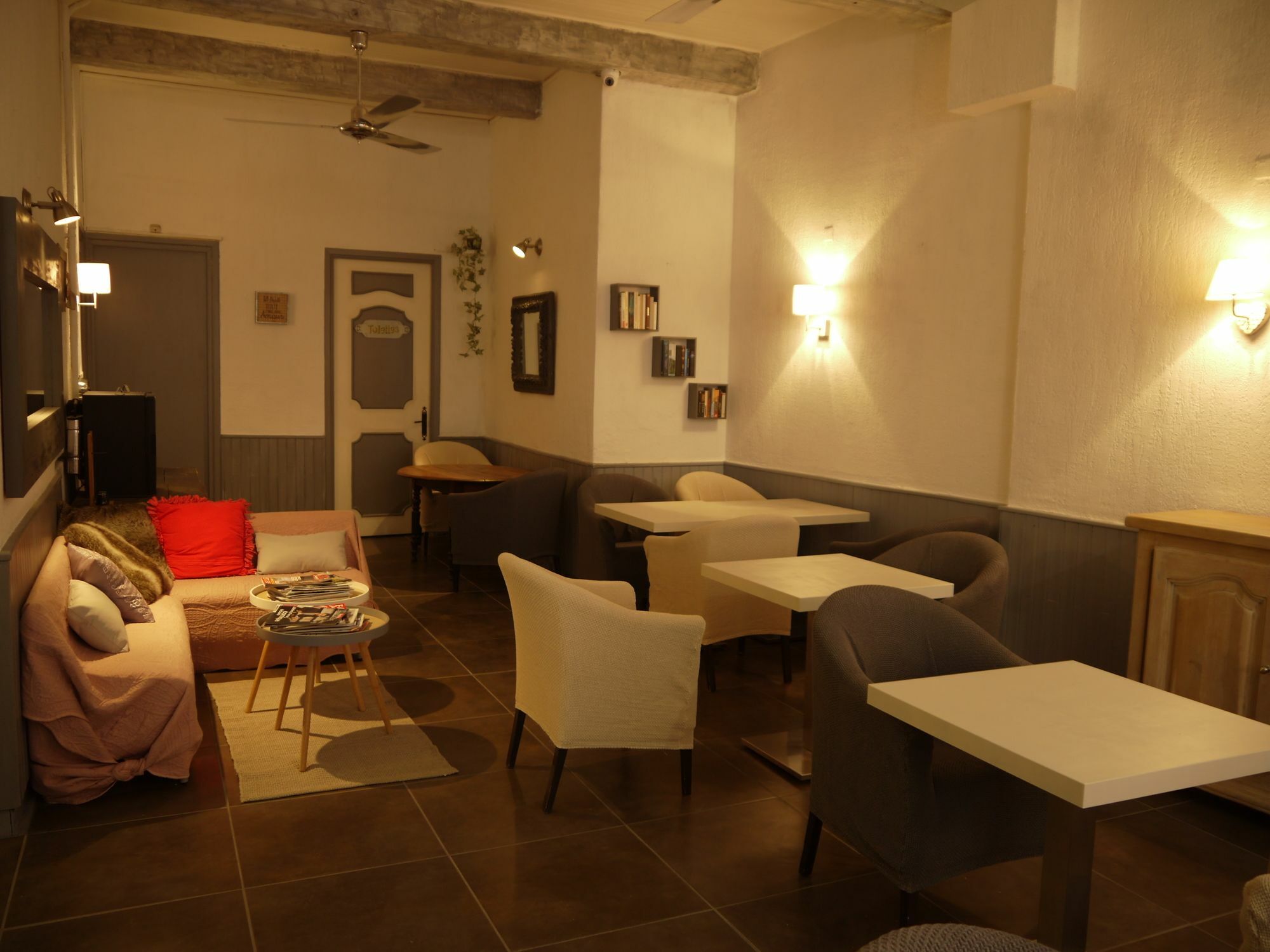 Hotel Portalet Hyères Esterno foto